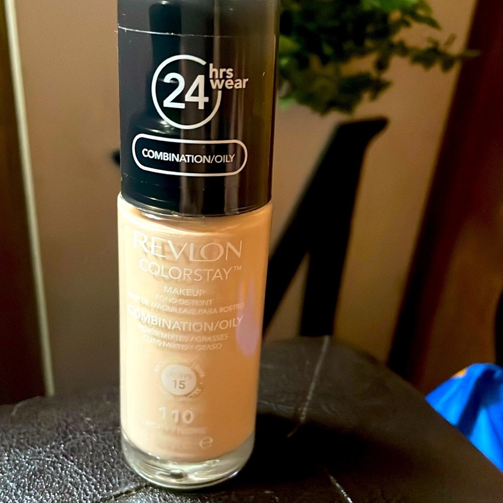Revlon Colorstay